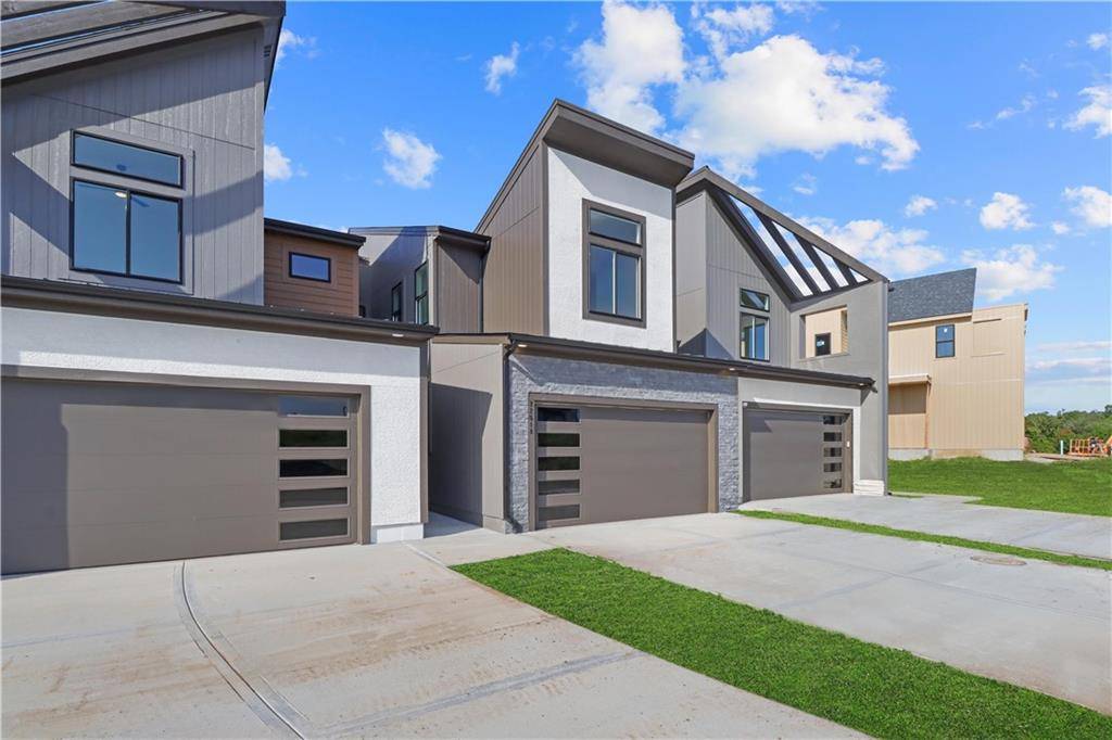 Lenexa, KS 66227,22518 W 93rd ST