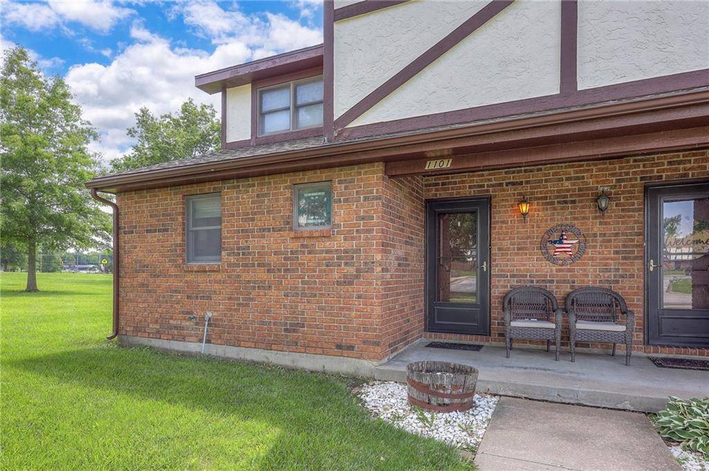 Paola, KS 66071,1101 Jeff CIR