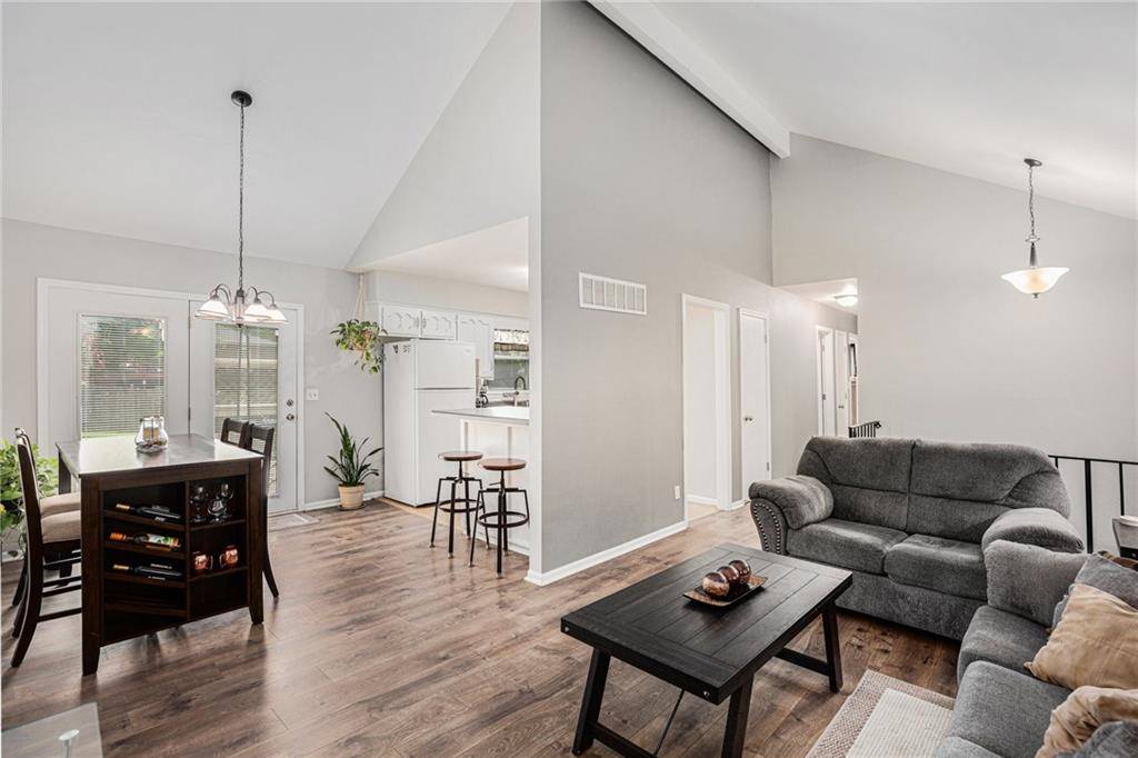 Blue Springs, MO 64014,520 NW BEAU CIR