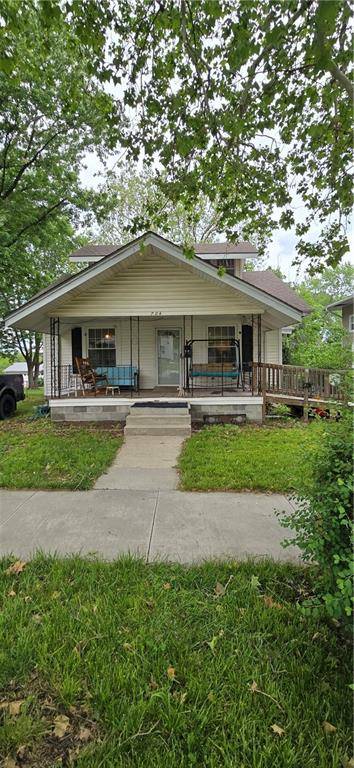 Cameron, MO 64429,704 N Mead ST