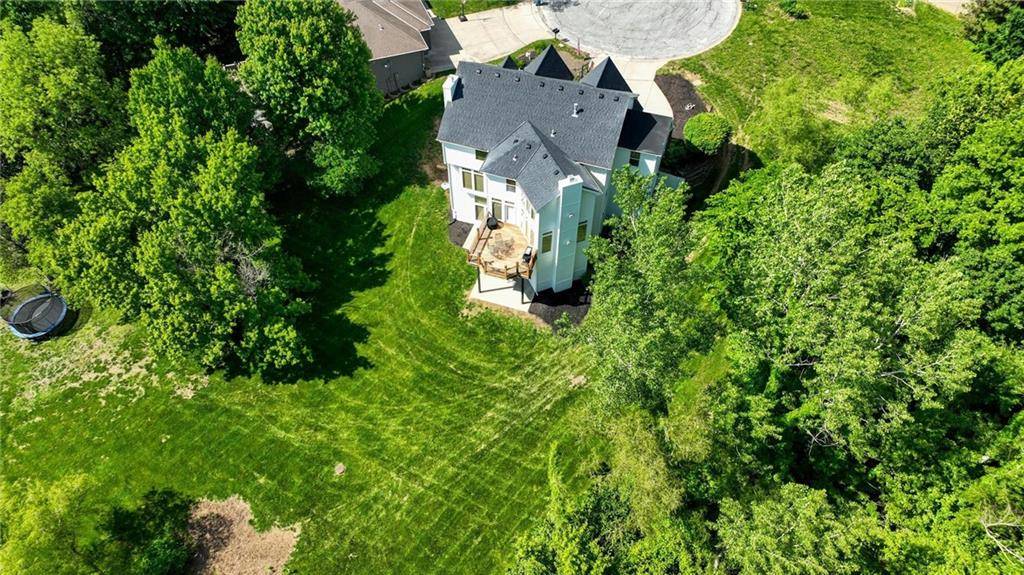 Parkville, MO 64152,10223 River Hills CT