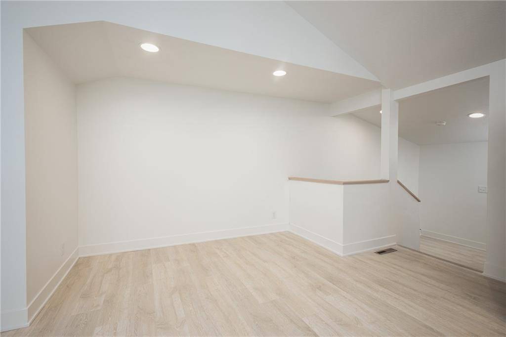 Independence, MO 64055,1424 S Liberty ST