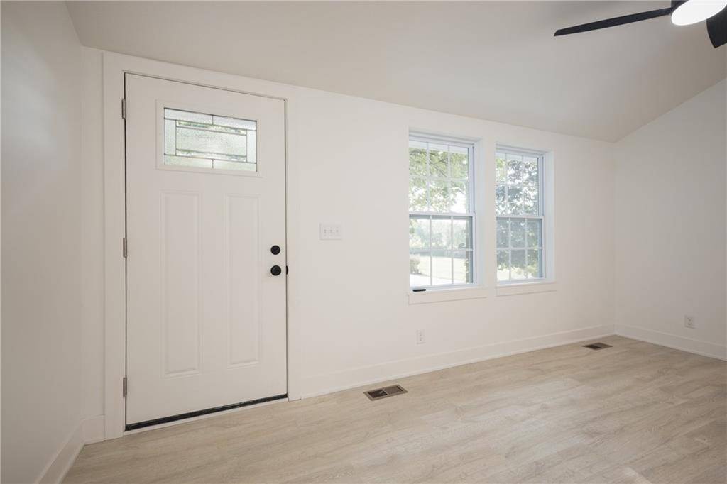 Independence, MO 64055,1424 S Liberty ST