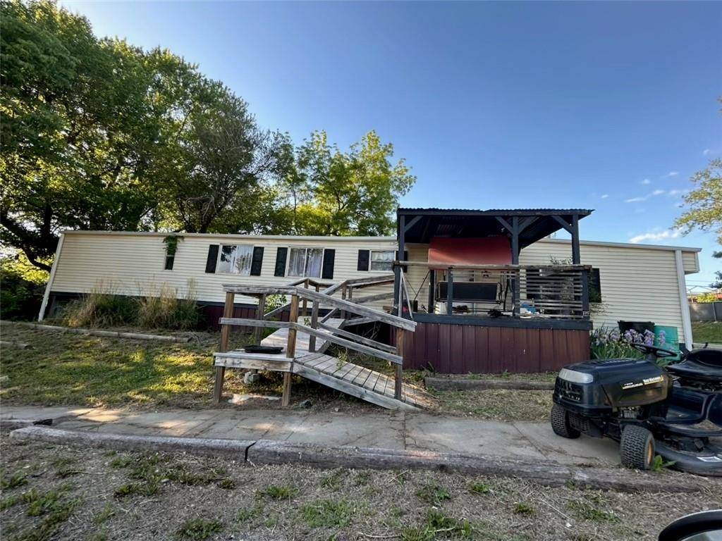 Oregon, MO 64473,207 E Missouri ST