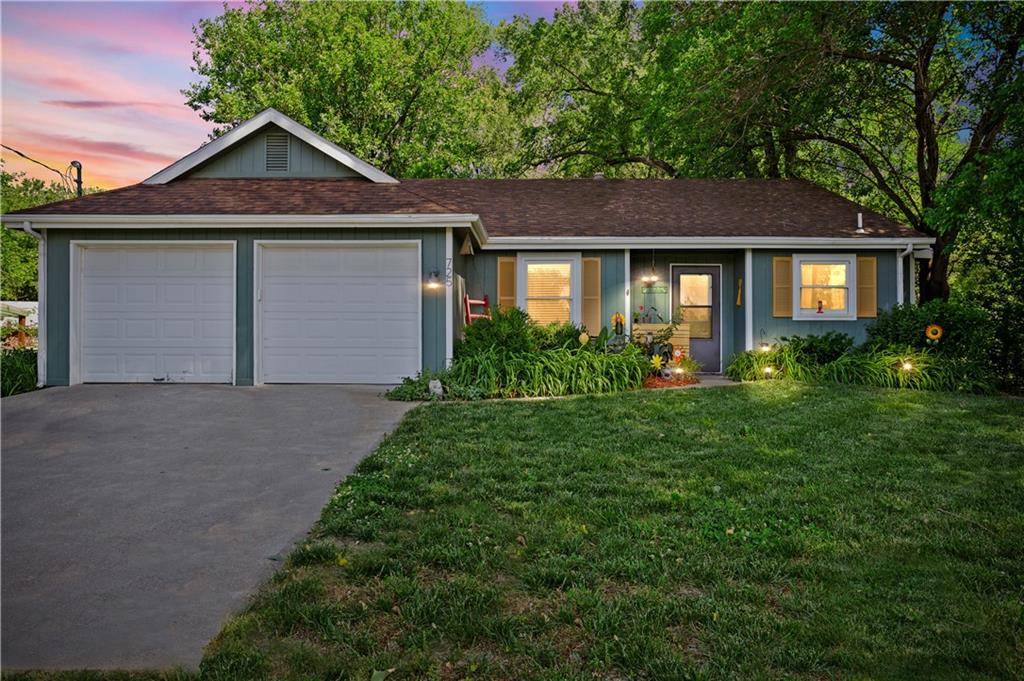 Lawrence, KS 66044,725 Lyon ST