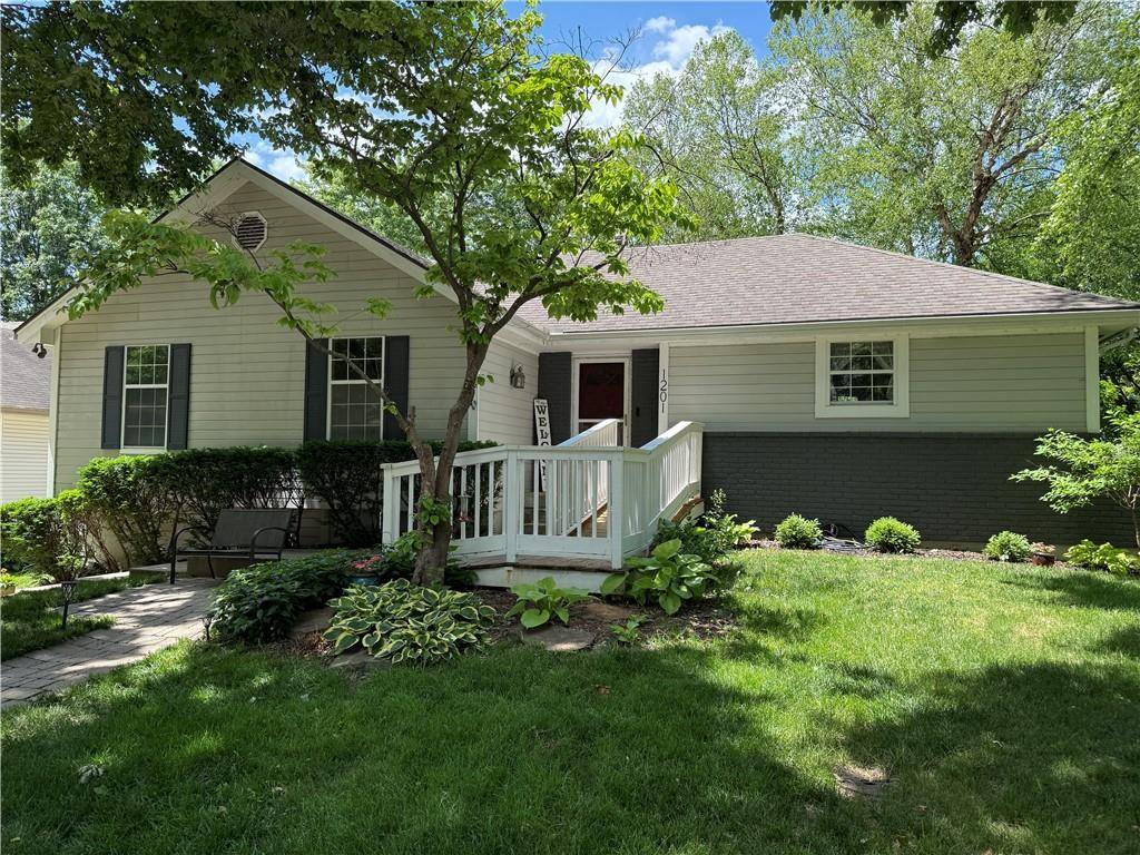 Blue Springs, MO 64015,1201 NW Delwood DR