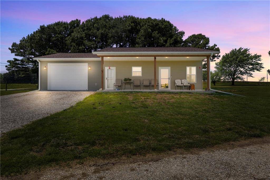 Clinton, MO 64735,777 E Division RD