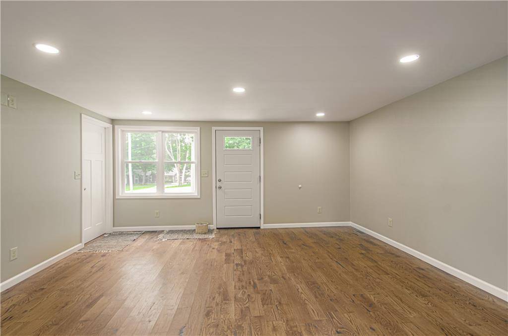 Houston Lake, MO 64151,5539 NW Adrian AVE