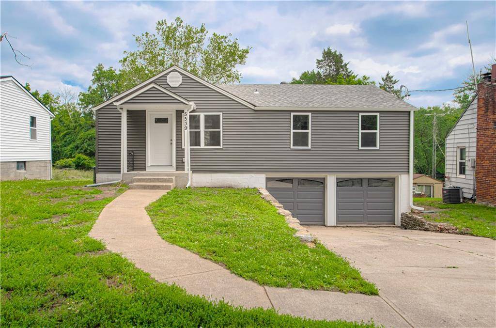 Houston Lake, MO 64151,5539 NW Adrian AVE