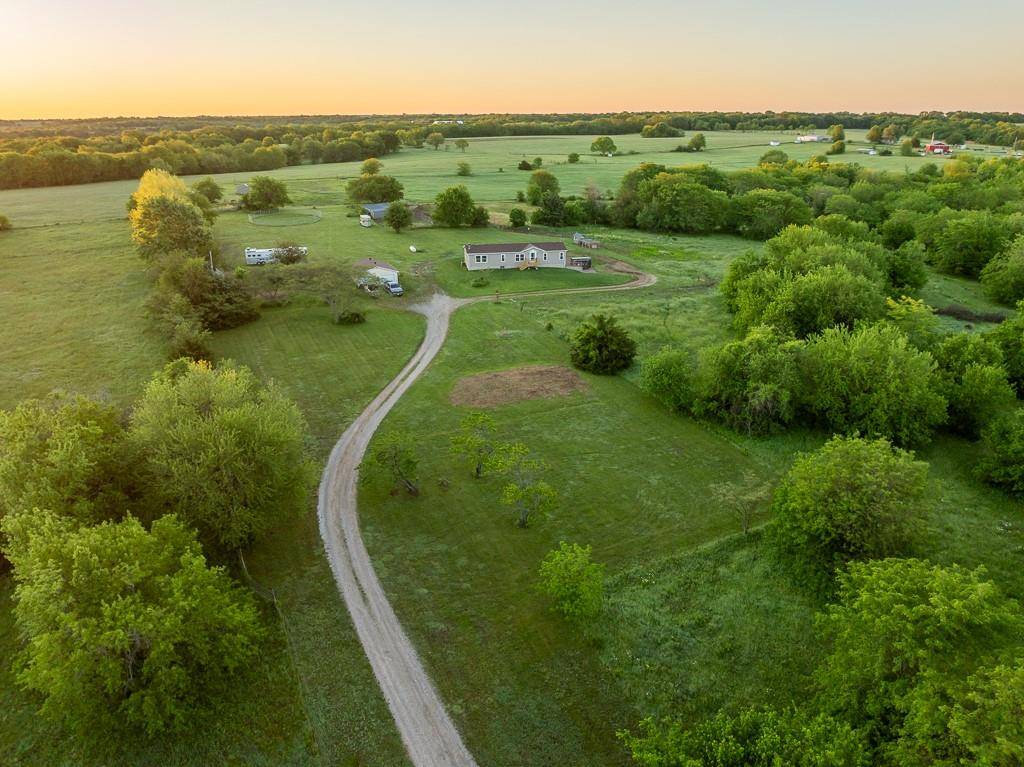 Paola, KS 66071,31607 Beaver Creek RD