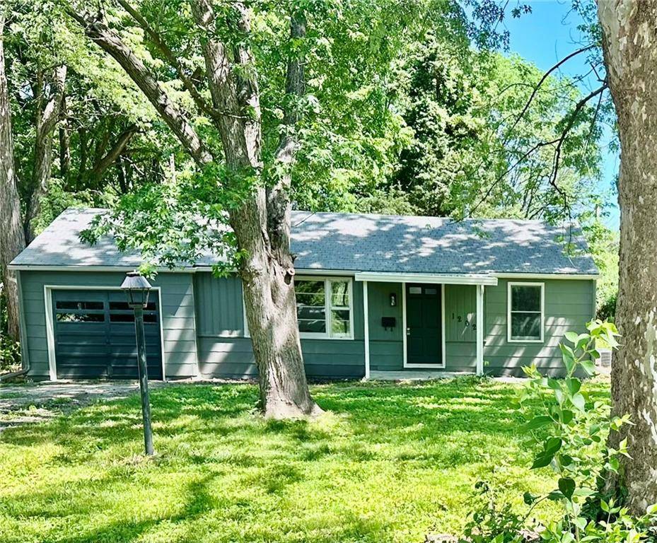 Grandview, MO 64030,1202 Duck RD