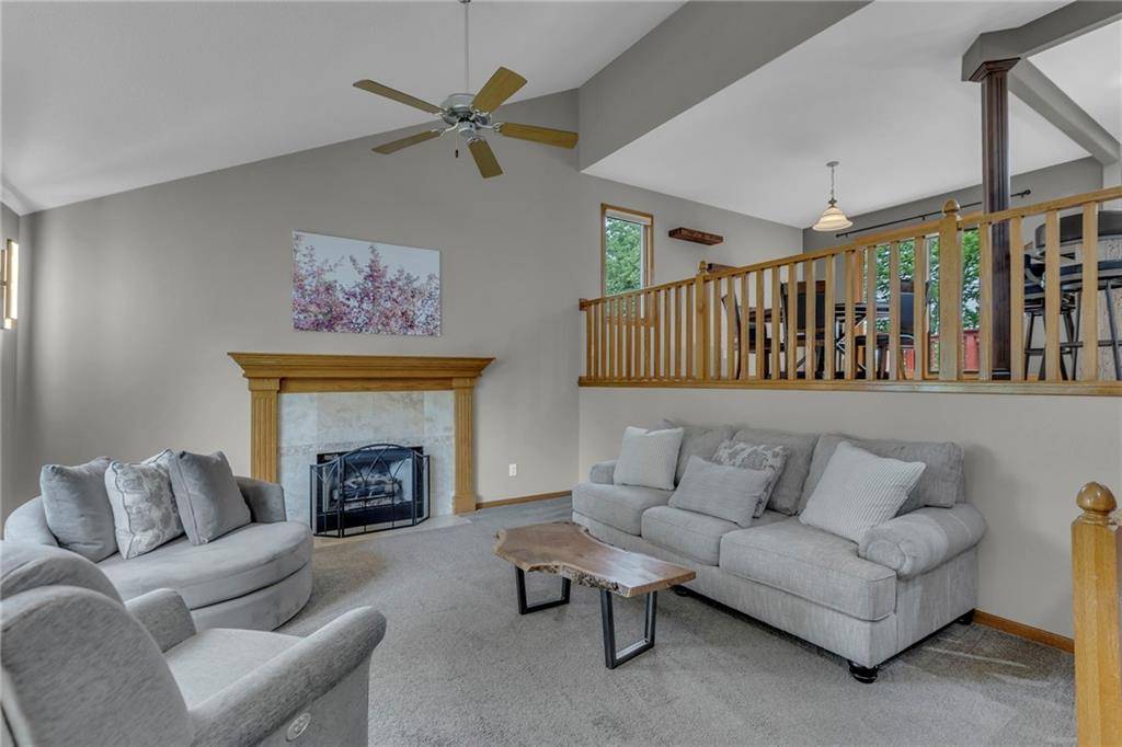 Lawrence, KS 66049,4217 Saddlehorn DR