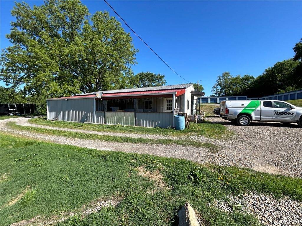 Troy, KS 66087,412 W Locust ST