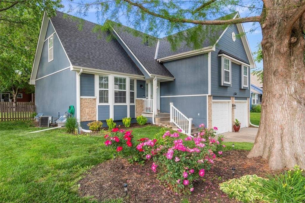 Greenwood, MO 64034,1906 CHOCTAW DR