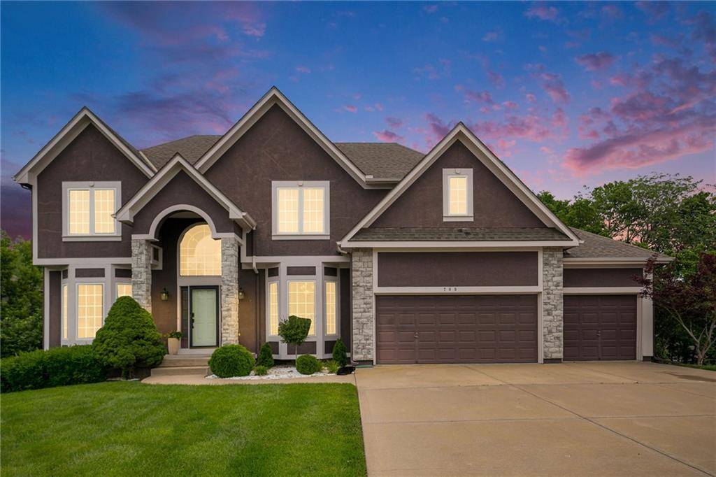 Lee's Summit, MO 64081,709 SW Derby DR
