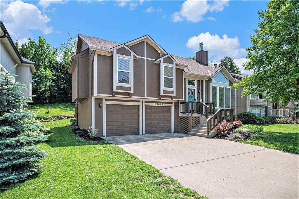 Olathe, KS 66061,21605 W 122ND TER