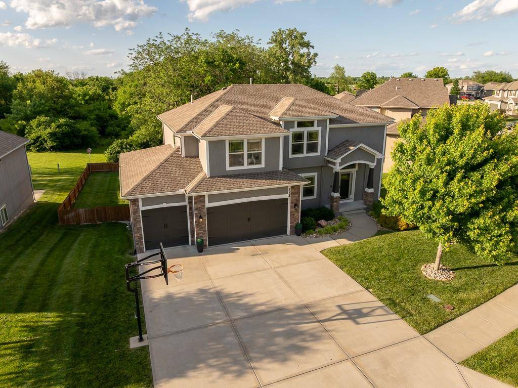 Lee's Summit, MO 64086,2824 NE Parkview LN