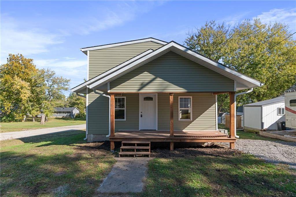 Cameron, MO 64429,103 S Center ST
