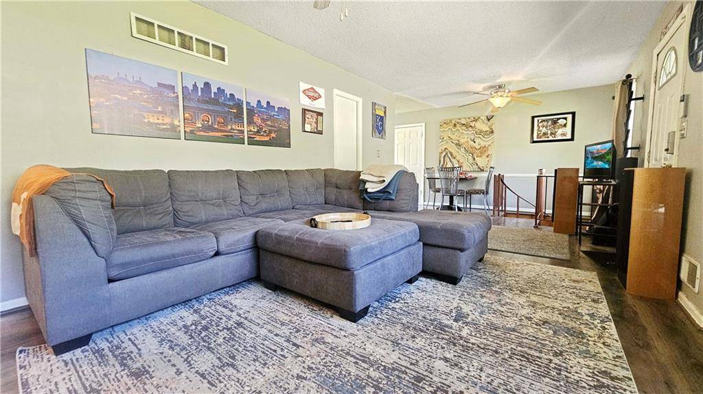 Kansas City, MO 64134,6011 E 102ND ST
