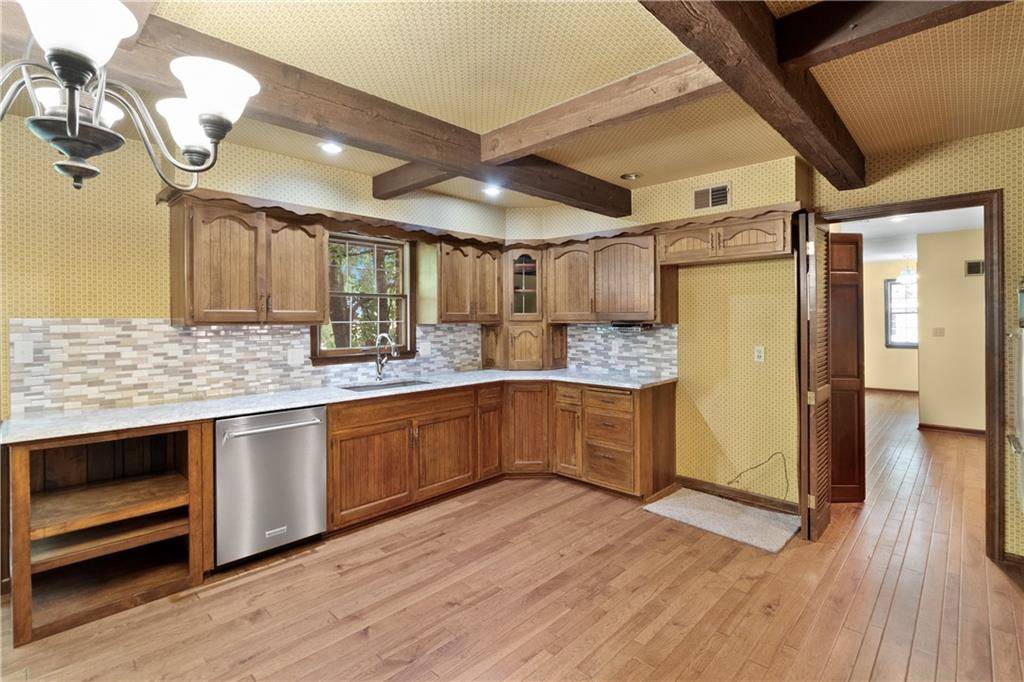Lee's Summit, MO 64086,1150 Colbern RD