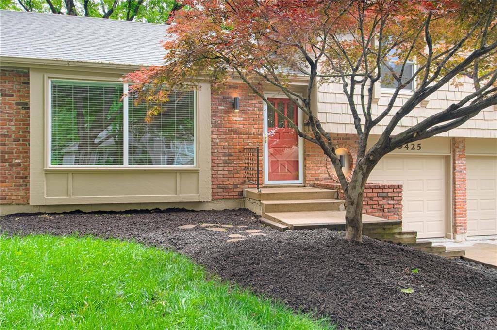 Overland Park, KS 66212,9425 Carter DR