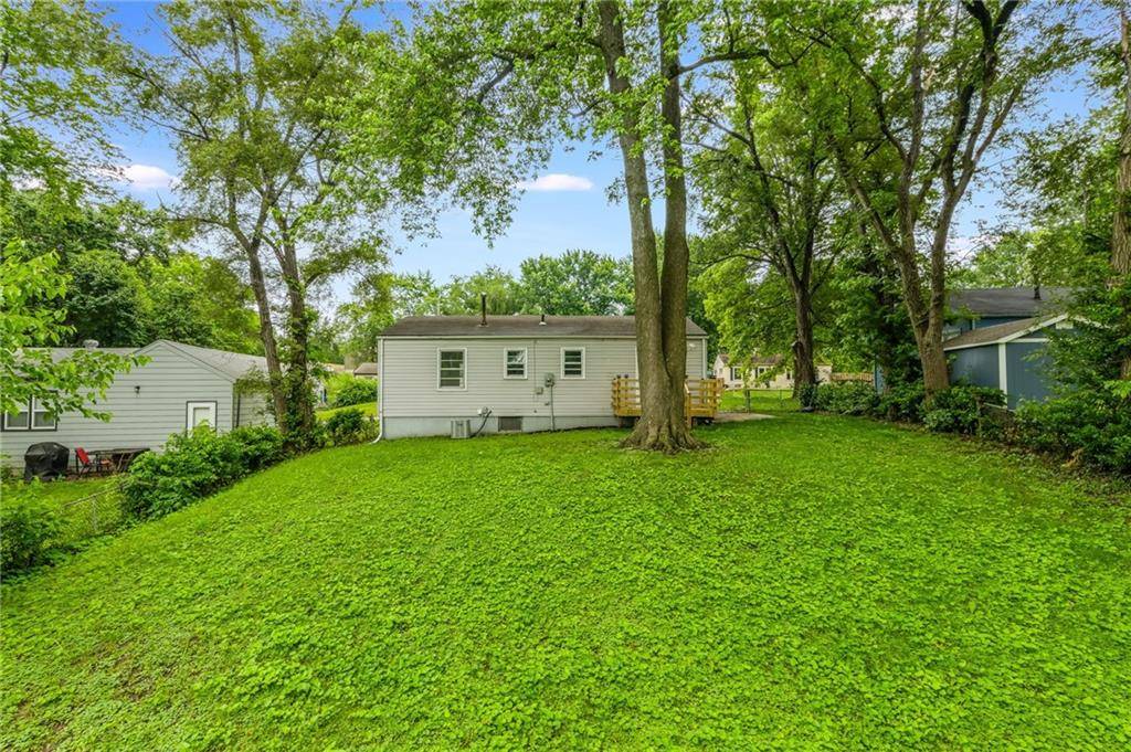 Independence, MO 64052,704 W 38th N ST