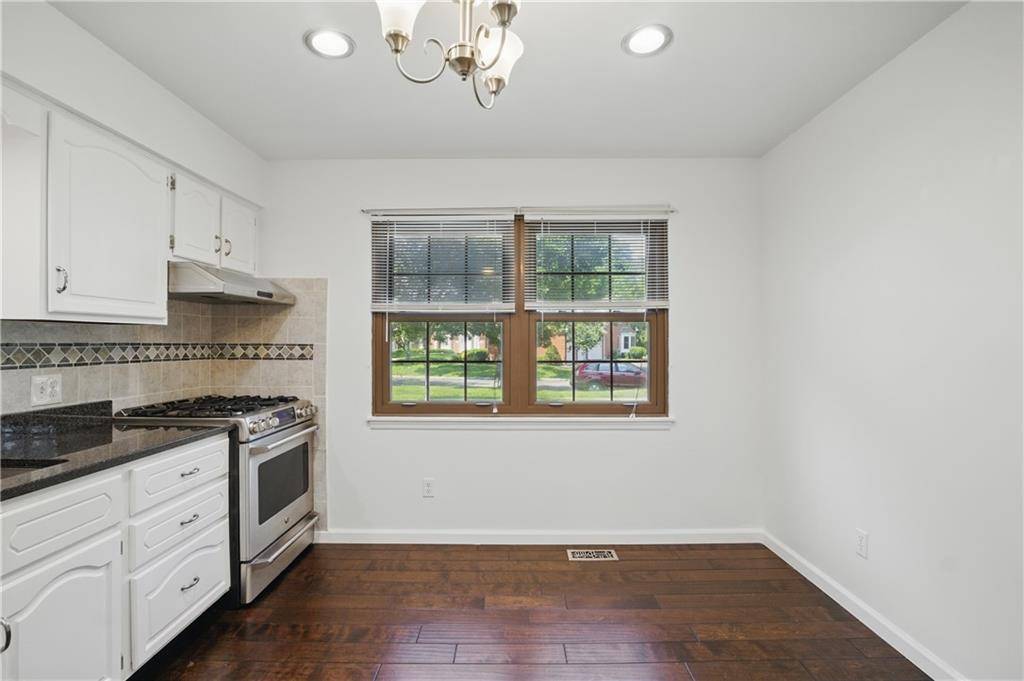 Overland Park, KS 66212,10547 Foster ST