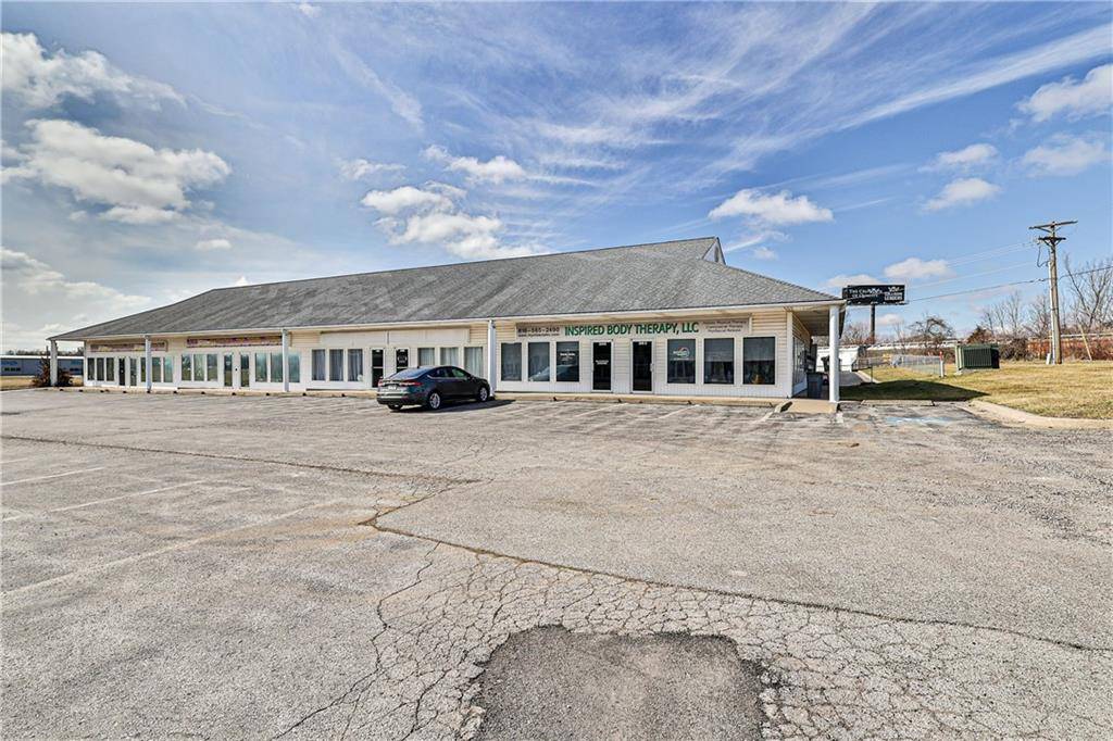 Odessa, MO 64076,309 E Park LN