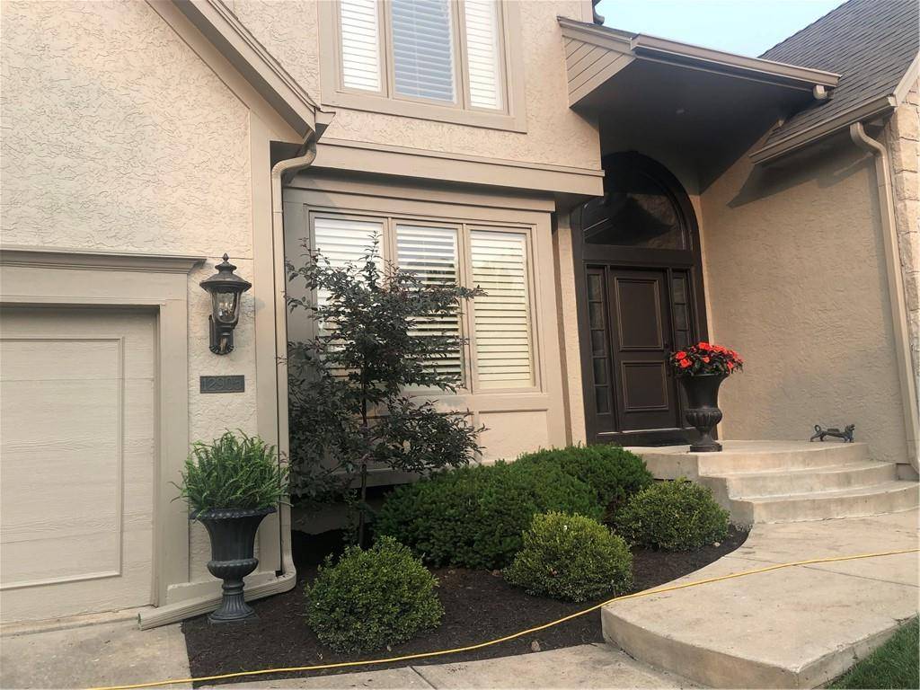 Leawood, KS 66209,12905 Woodson ST