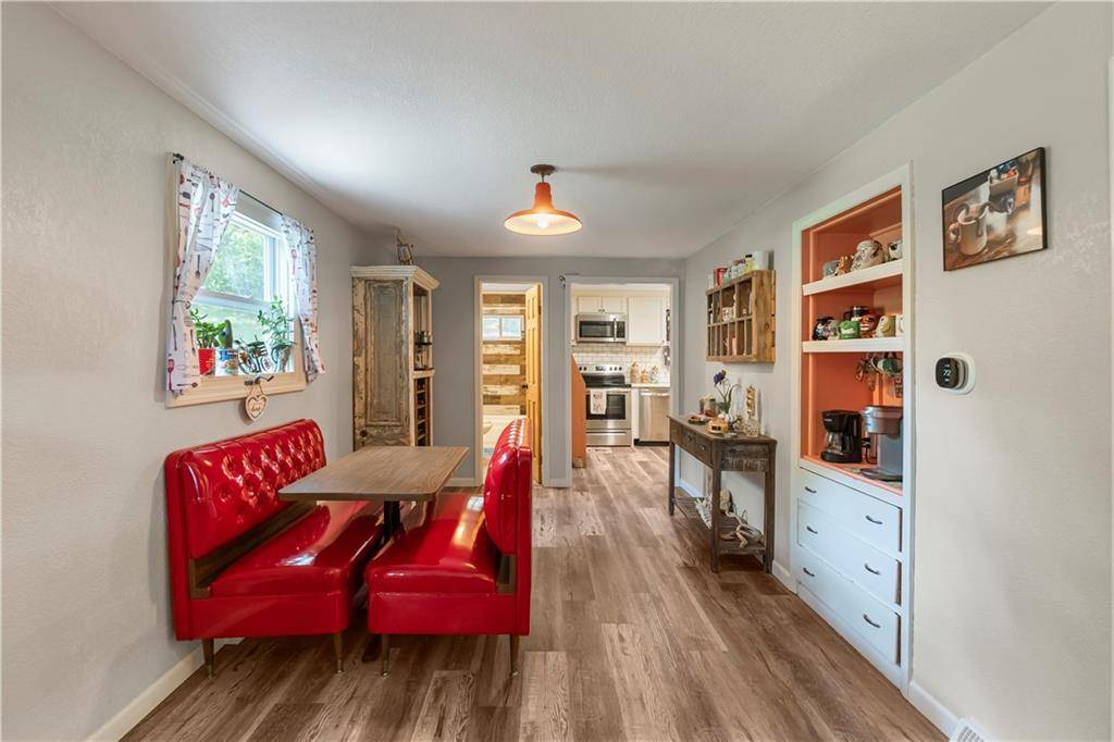 Farley, MO 64028,303 North ST