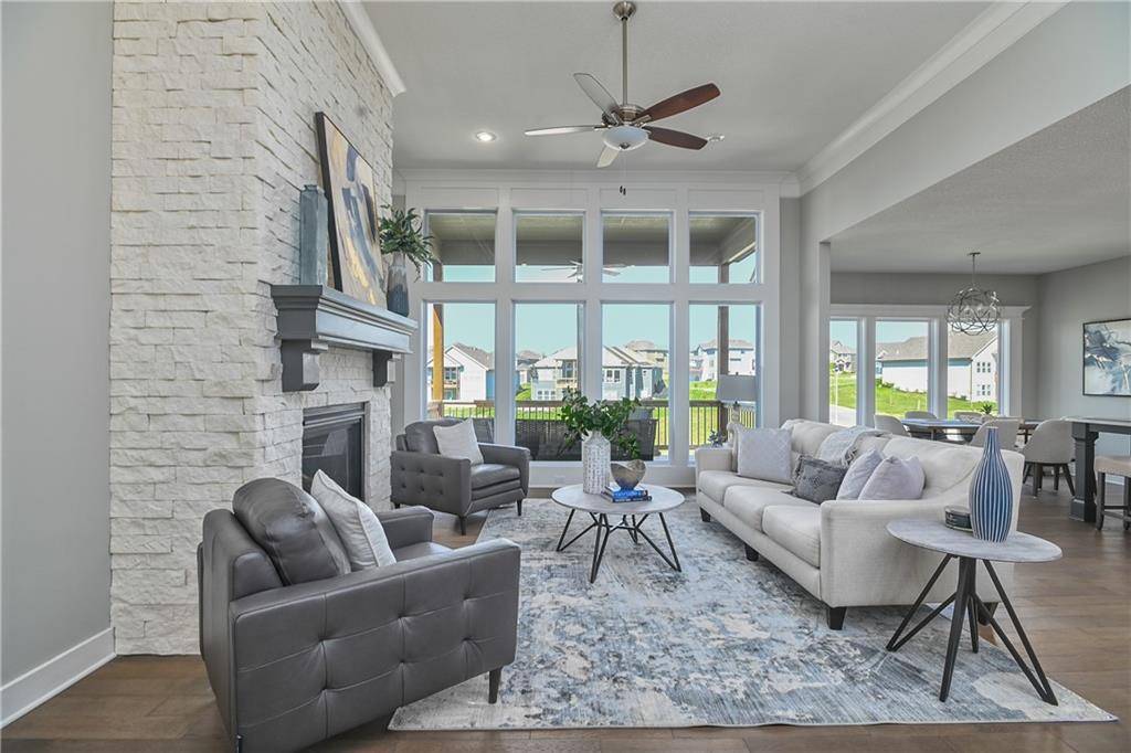 Shawnee, KS 66226,5858 McCormick DR
