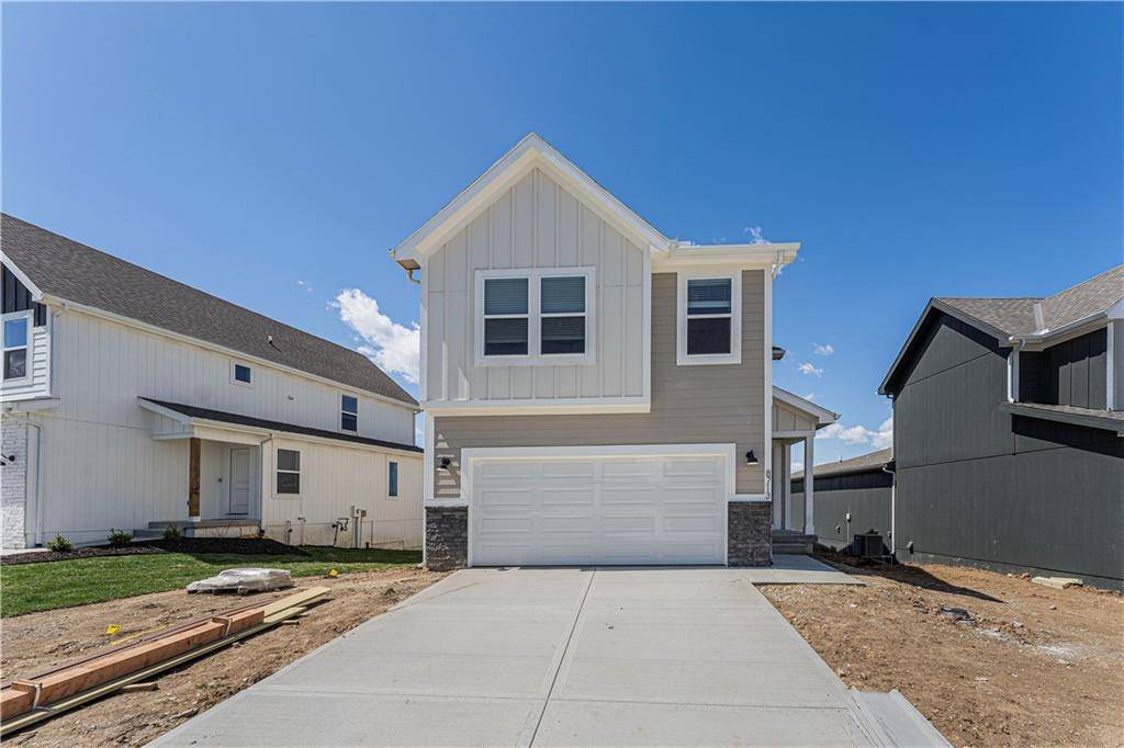 Blue Springs, MO 64064,8712 SW Brickell DR