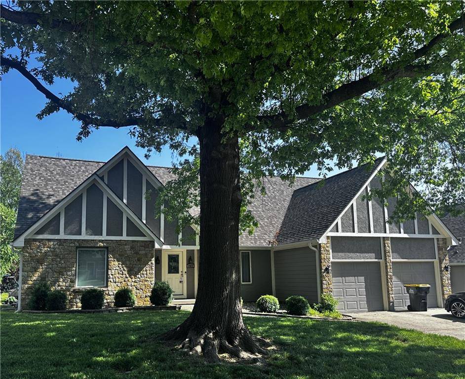 Blue Springs, MO 64014,1817 NE Waterfield LN