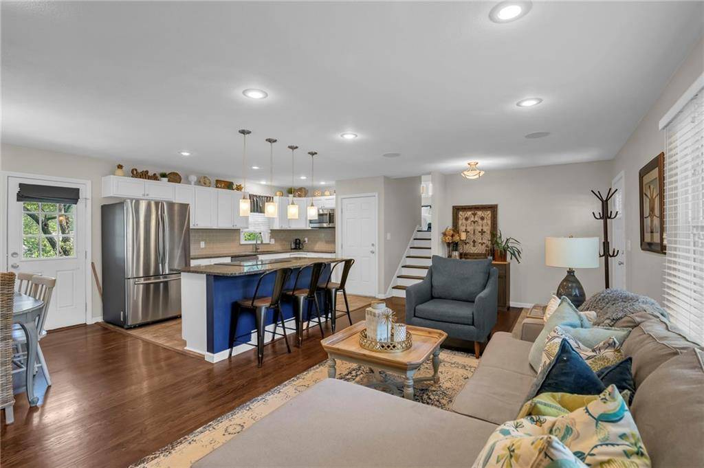 Overland Park, KS 66212,9106 W 95th TER