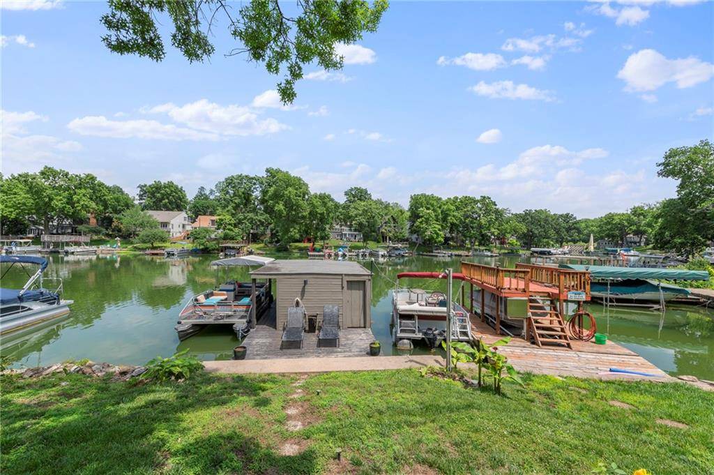 Lake Tapawingo, MO 64015,37 Beach DR