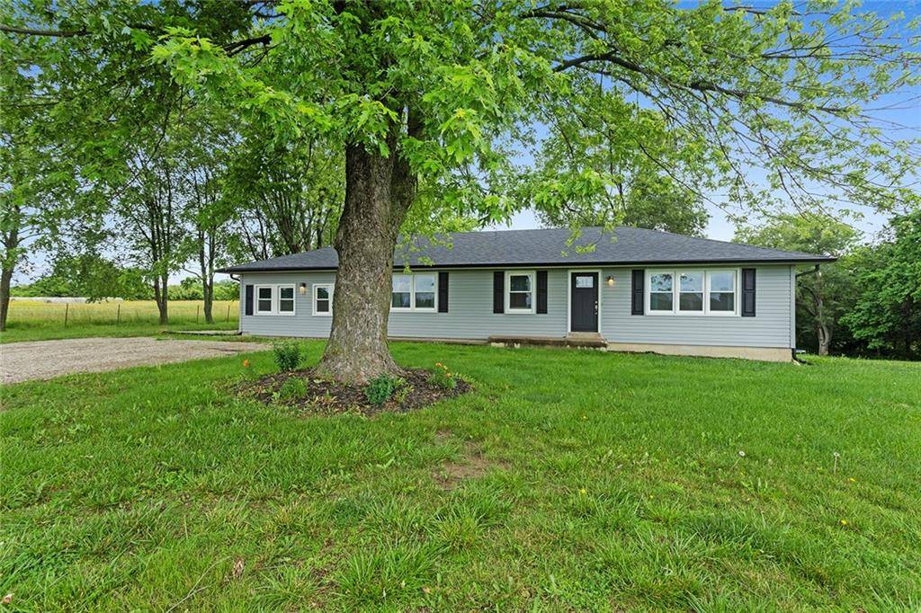 Odessa, MO 64076,10203 Outer RD
