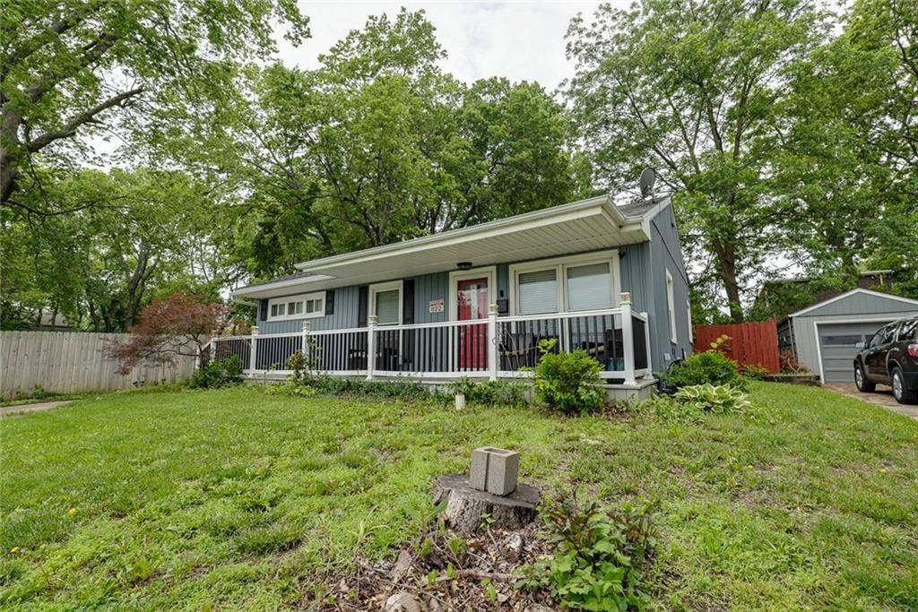 Independence, MO 64050,822 S Noland RD
