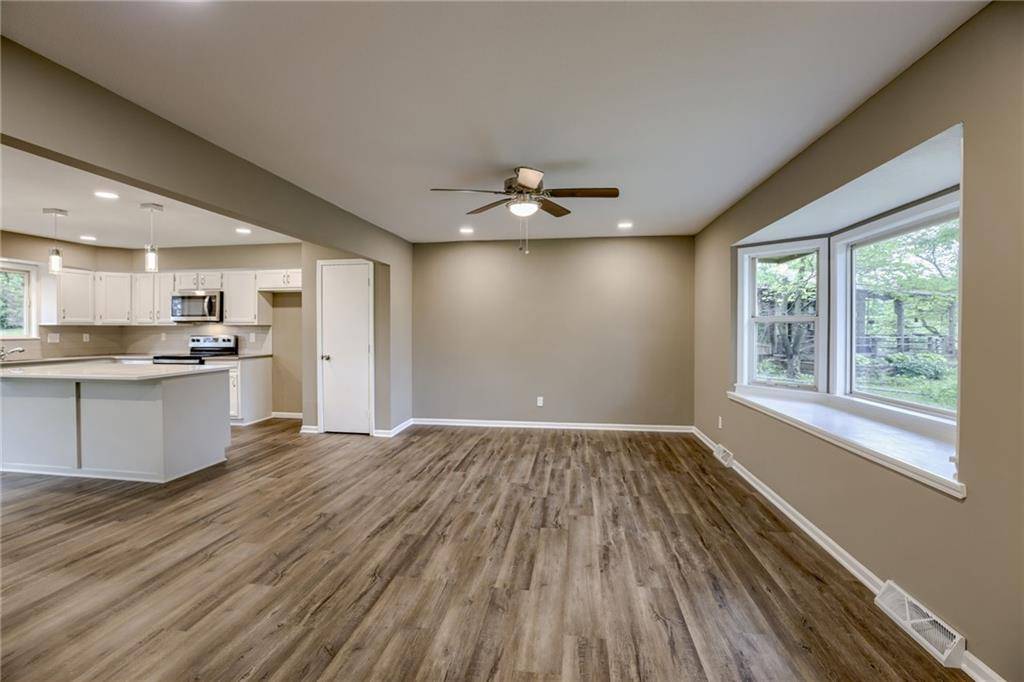 Kansas City, KS 66111,6734 Montana CT