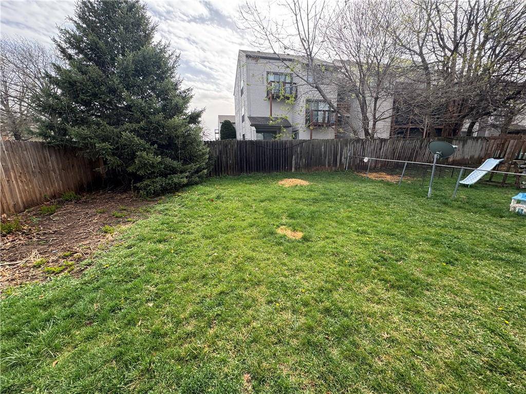 Shawnee, KS 66216,6315 Hallet ST