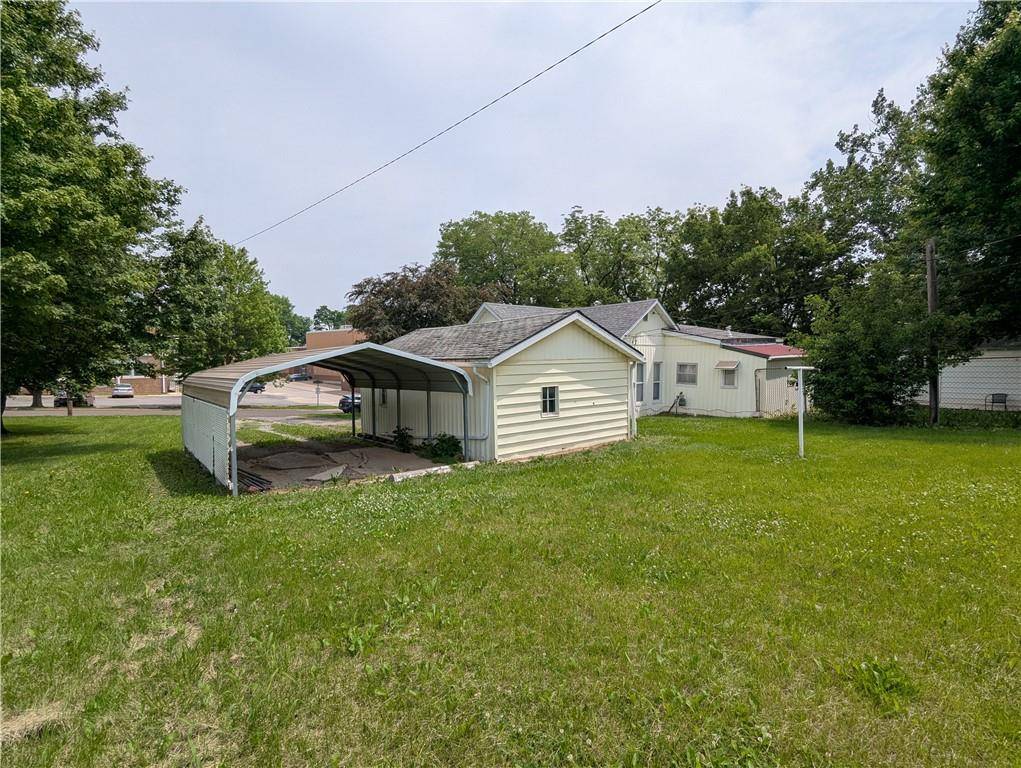 Horton, KS 66439,225 E 11th ST