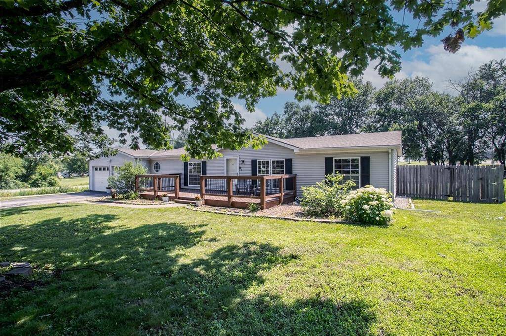 Louisburg, KS 66053,3 S Julie ST