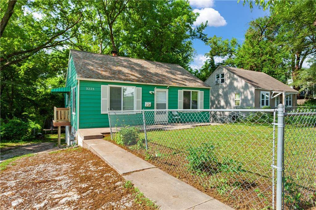 Kansas City, KS 66102,3225 Tauromee AVE