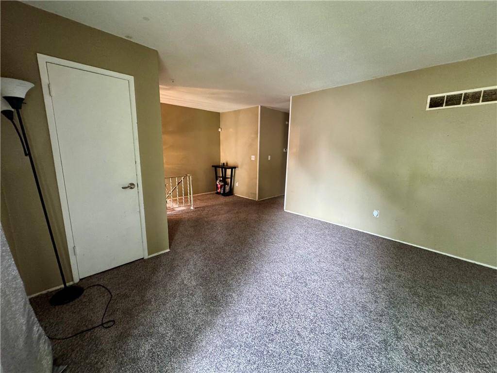 Grandview, MO 64030,14051 Dunbar CT