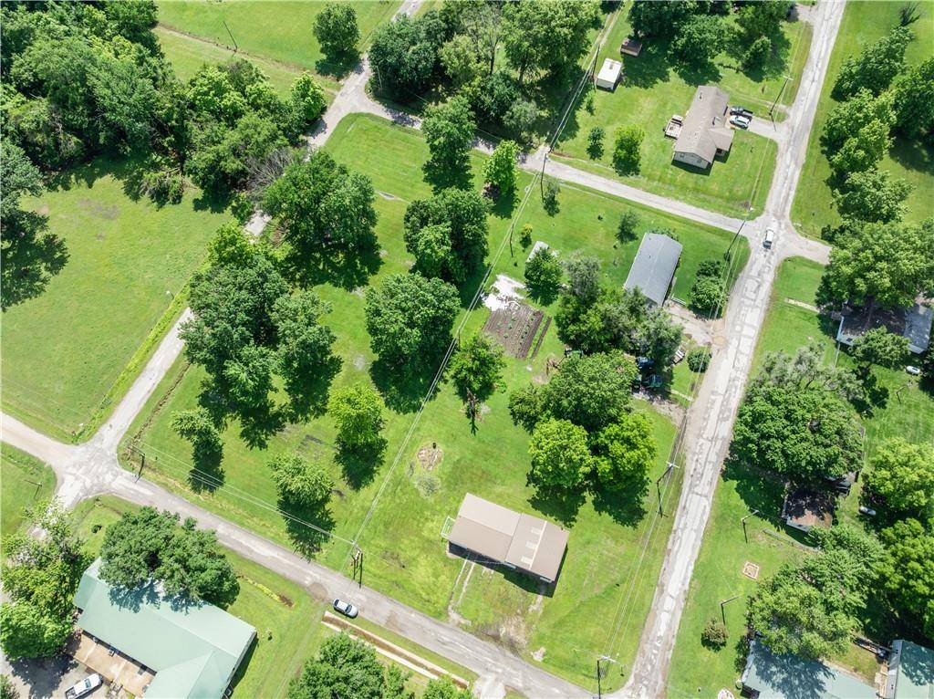 Rich Hill, MO 64779,1000 E Pine ST