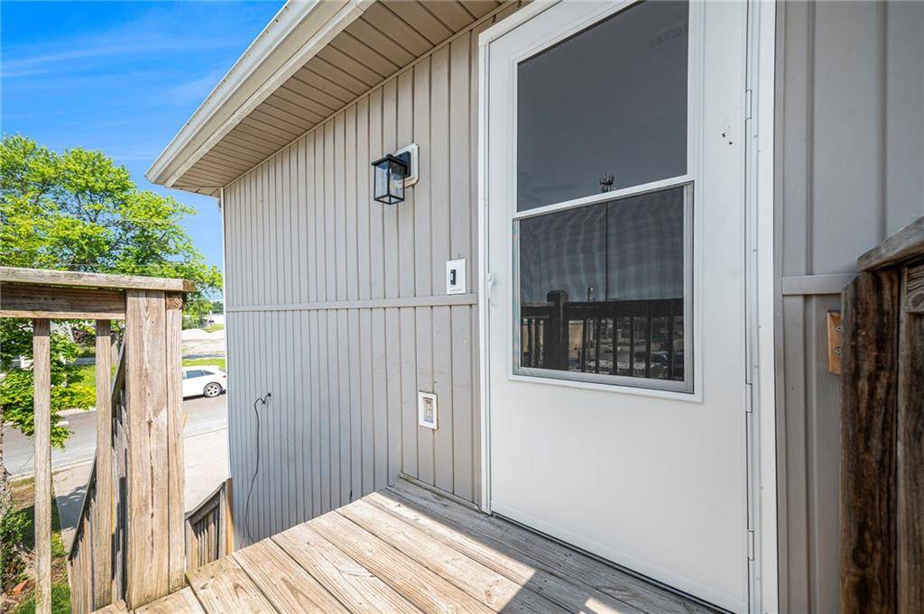 Odessa, MO 64076,208 N 1st ST