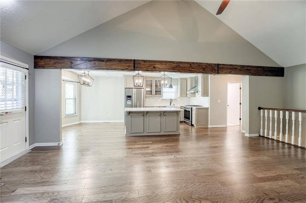 Kansas City, MO 64154,5206 NW 84th PL