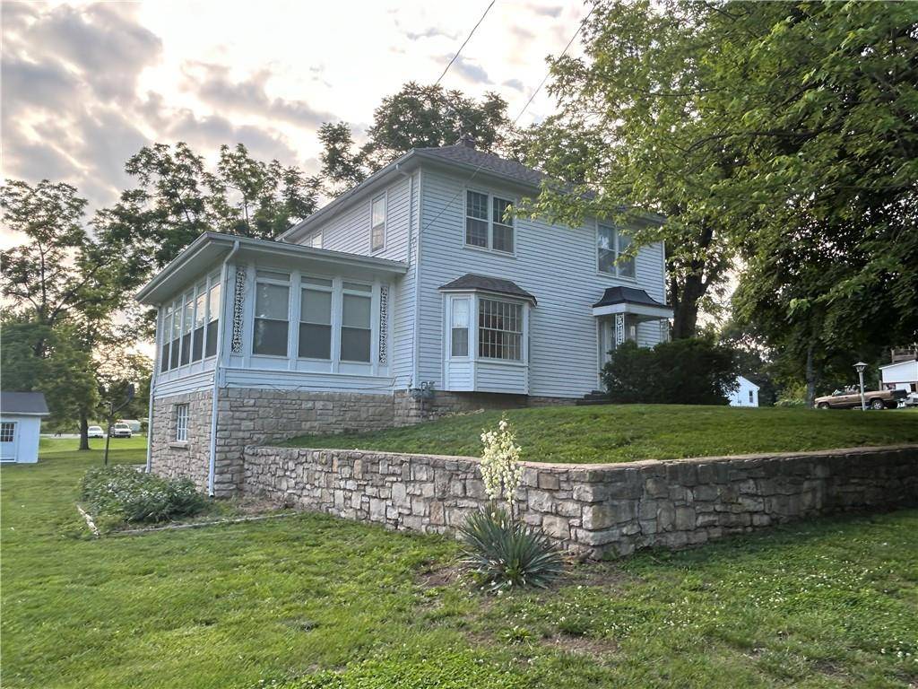 Tonganoxie, KS 66086,604 Shawnee ST