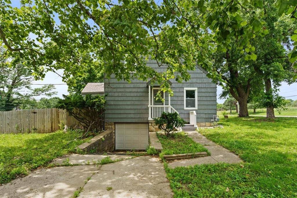 Lenexa, KS 66215,13623 W 95th ST