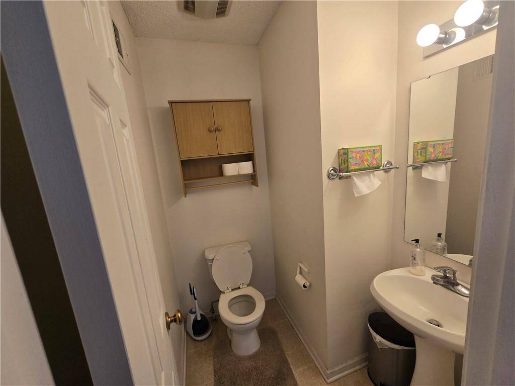 Liberty, MO 64068,1815 holt CT