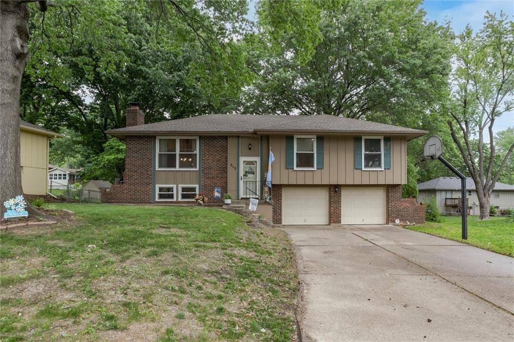 Blue Springs, MO 64014,513 NE Grant DR